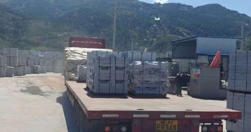 荆门 芝麻白仿形路沿石，直形路沿石