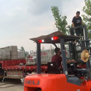 荆门 黄金麻冰裂纹，地铺石装车