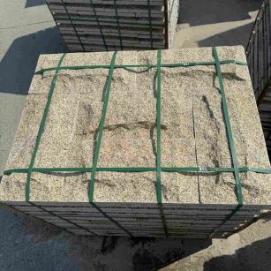 荆门 黄金麻花岗岩石材自然面蘑菇石成品