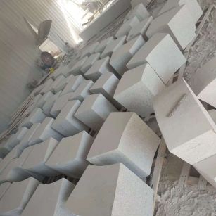 荆门 白麻花岗岩异形坐凳