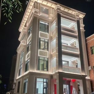 荆门 芝麻白花岗岩别墅外墙夜间效果