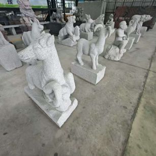 荆门 芝麻白花岗岩造型立体雕刻——十二生肖