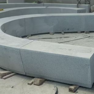 荆门 芝麻白花岗岩光面弧形坐凳