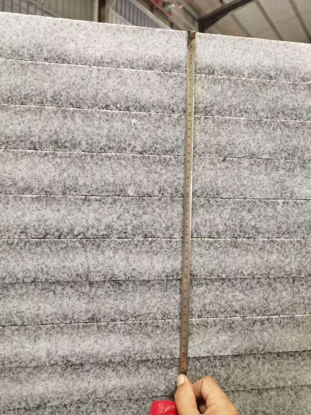 荆门 芝麻白火烧成品厚薄均匀，B料价格接近A料质量