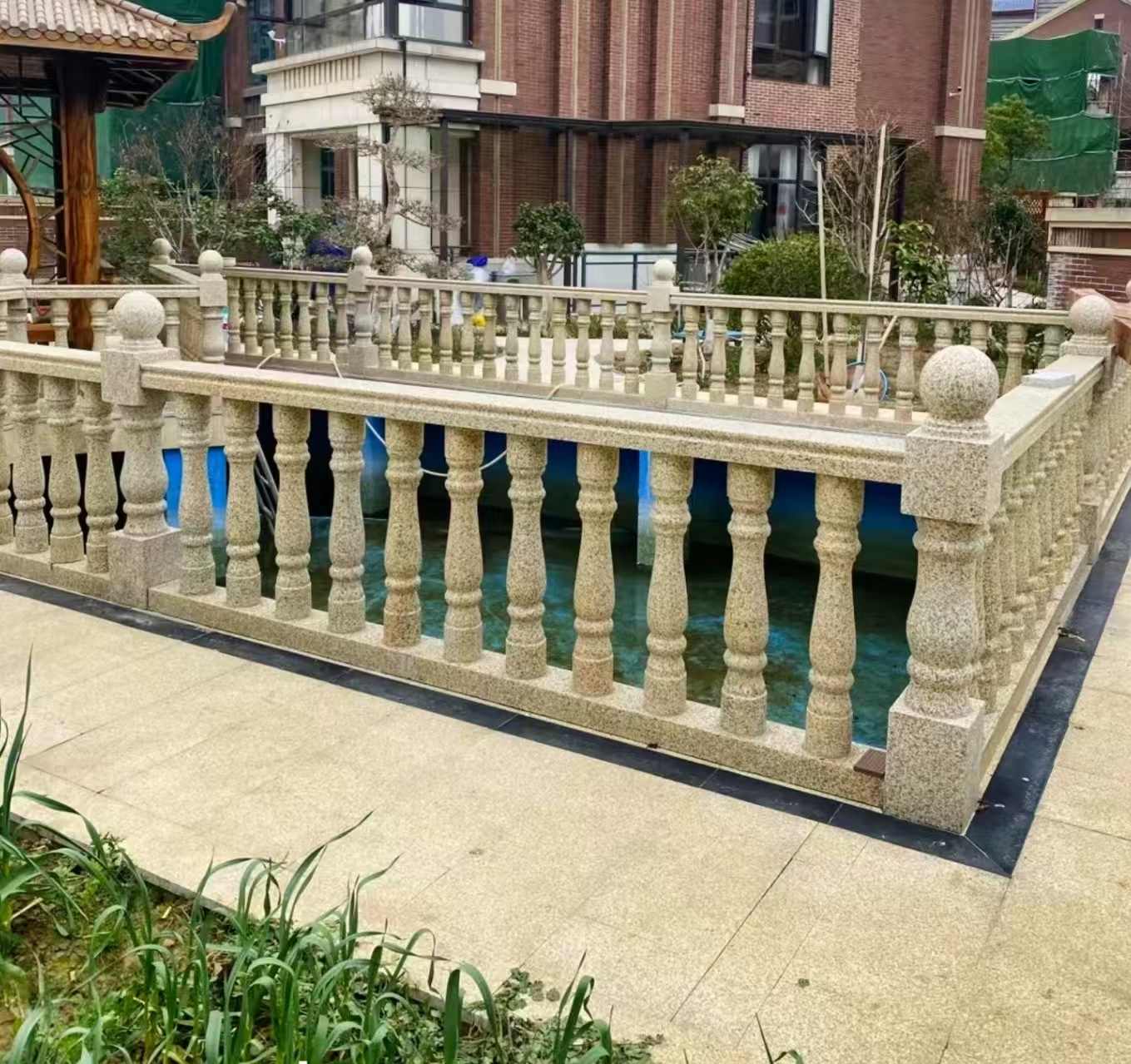 荆门黄金麻花岗岩石材栏杆，扶手，将军柱，花瓶柱