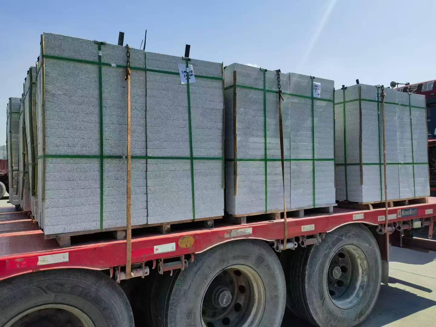 荆门芝麻白花岗岩出货日常地铺石