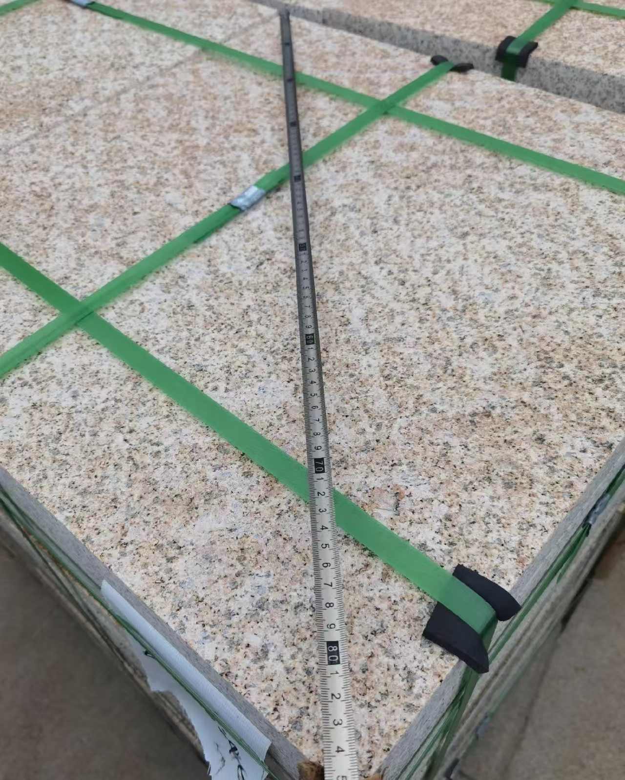 荆门 黄金麻火烧面地铺石