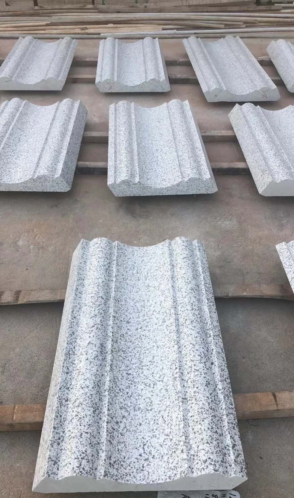 荆门 白麻花岗岩光面别墅线条