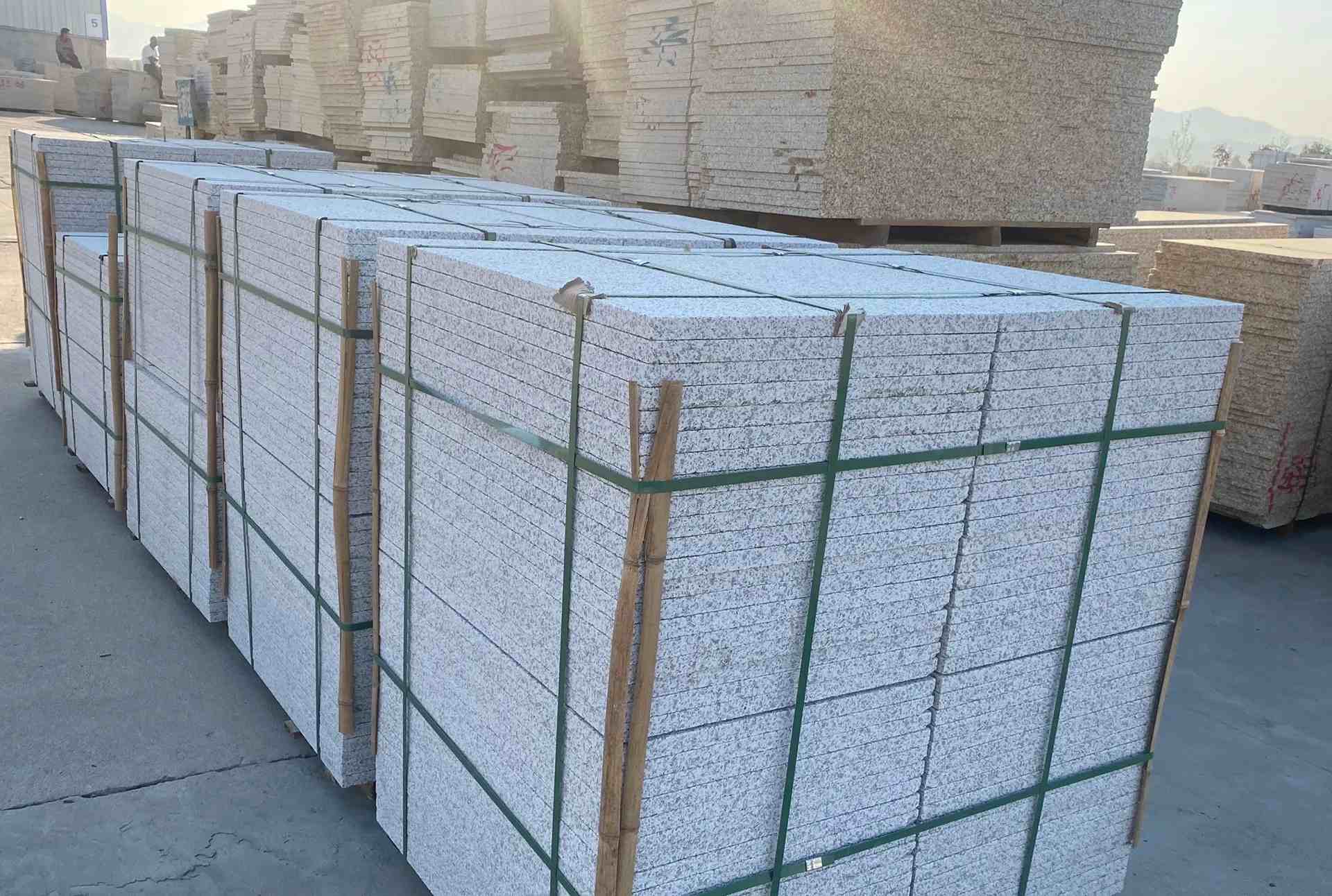 荆门 白麻花岗岩荔枝面地铺石