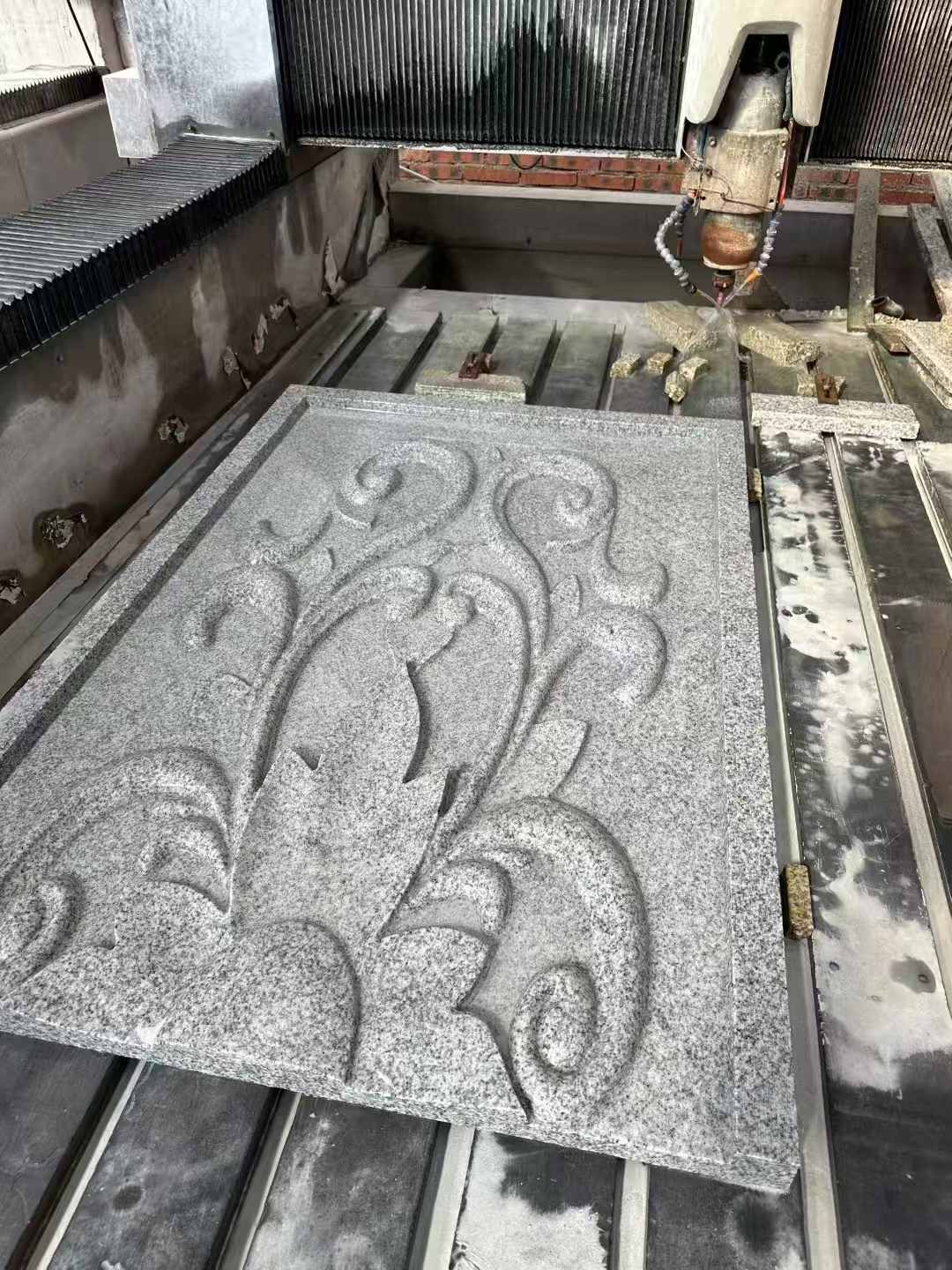 荆门 白麻别墅干挂雕花板