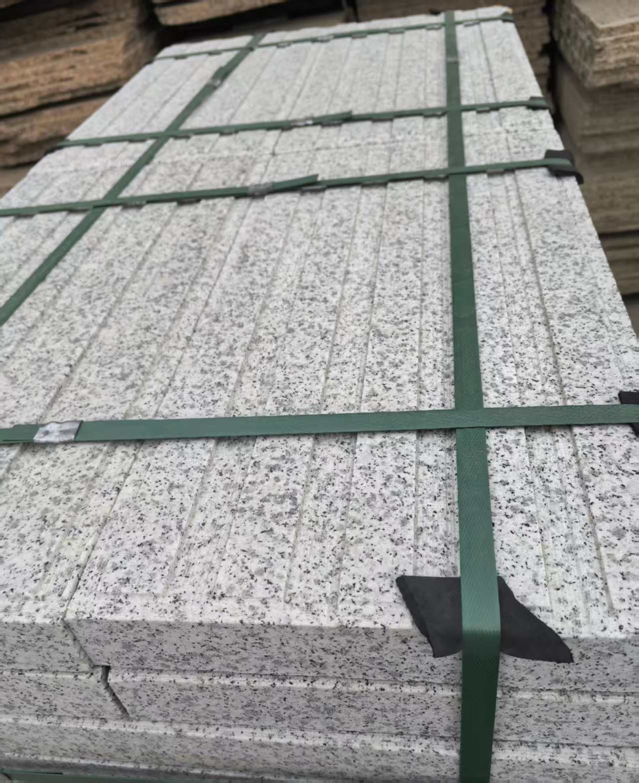 荆门 白麻花岗岩直行盲道石，盲条，地铺石