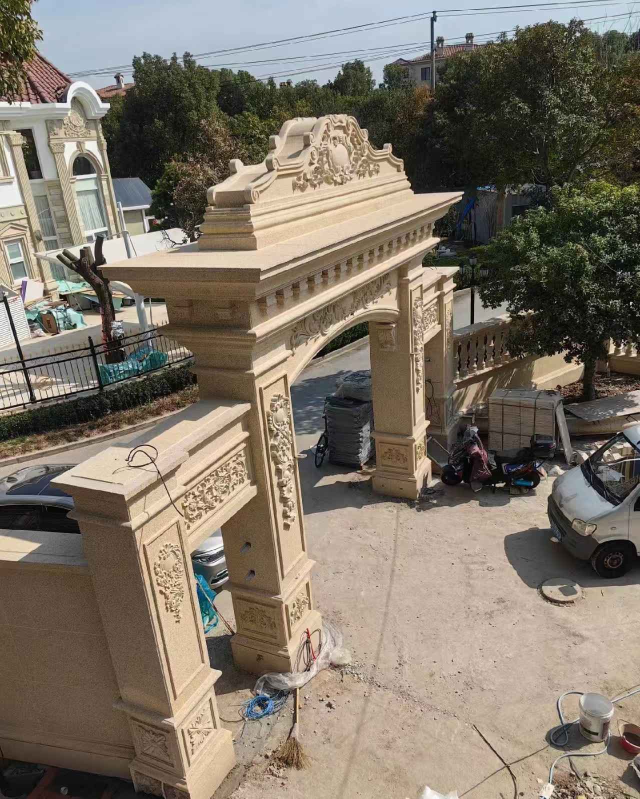 荆门 黄金麻荔枝面花岗岩别墅门楼