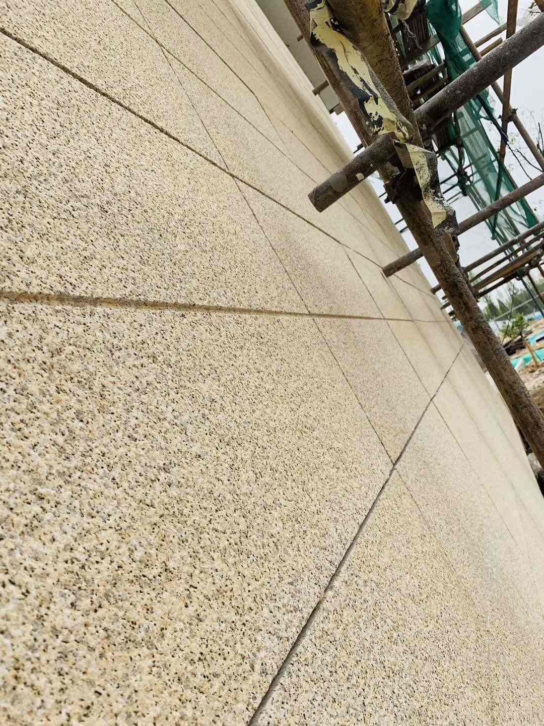 荆门 黄金麻花岗岩荔枝面外墙干挂石材效果示例